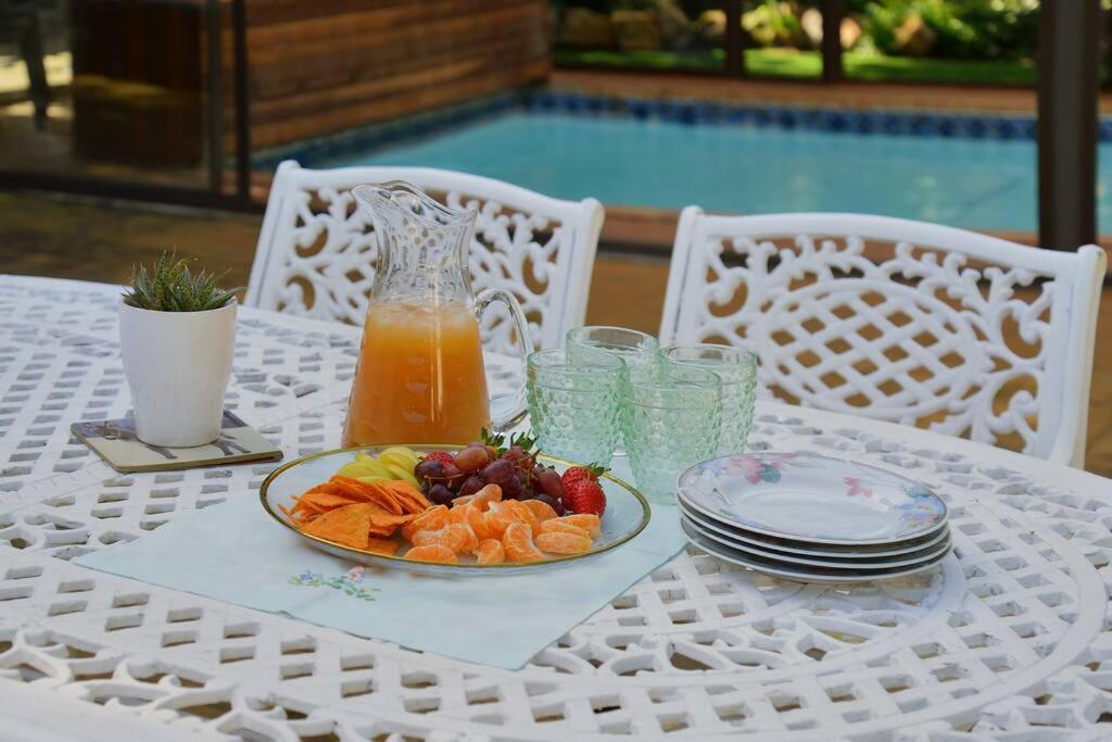 Mawethu Peaceful Garden With Covered Pool And Braai Area Città del Capo Esterno foto