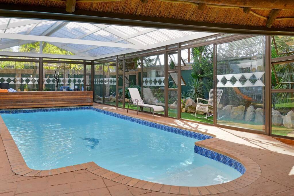 Mawethu Peaceful Garden With Covered Pool And Braai Area Città del Capo Esterno foto